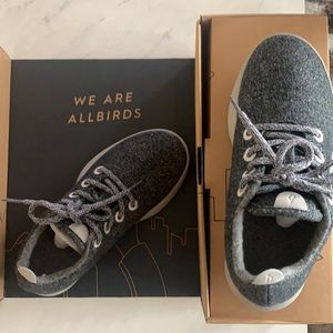 Never worn!! Allbirds wool sneakers